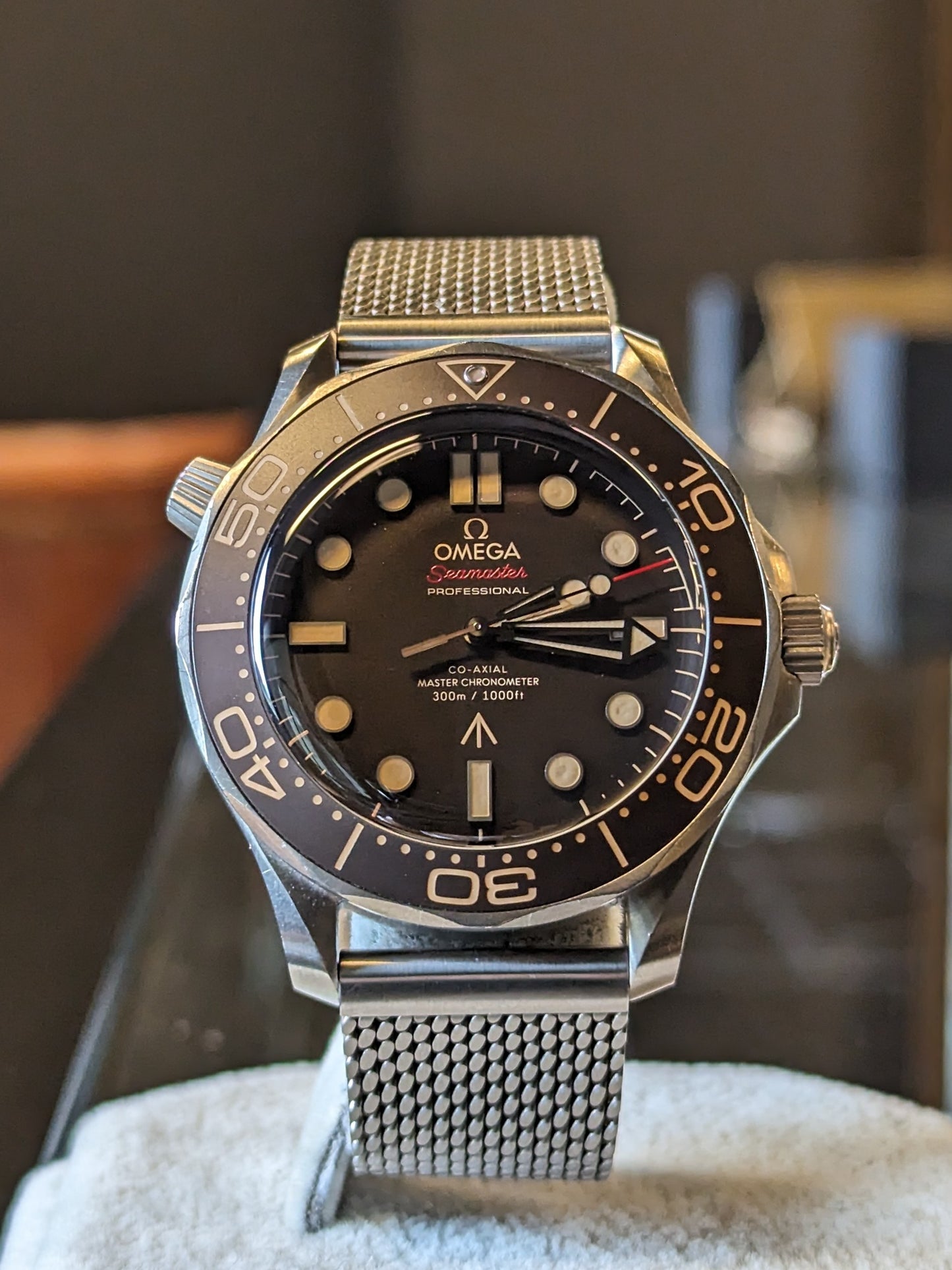 Omega Seamaster 007 No time to Die 210.90.42 Pre Owned